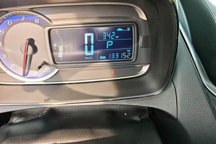 Used Chevrolet Trax 2014 1.4T Transformers Limited Edition Odometer Close Up