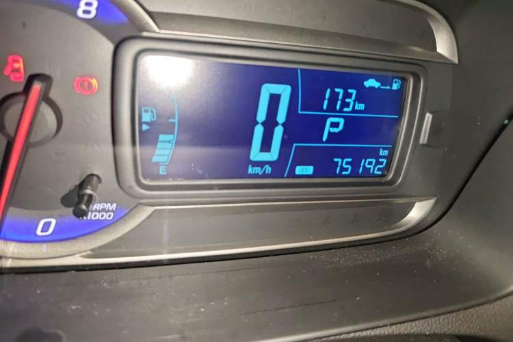 Used Chevrolet Trax 2014 1.4T Automatic Two-Wheel Drive Luxury Model Odometer Close Up