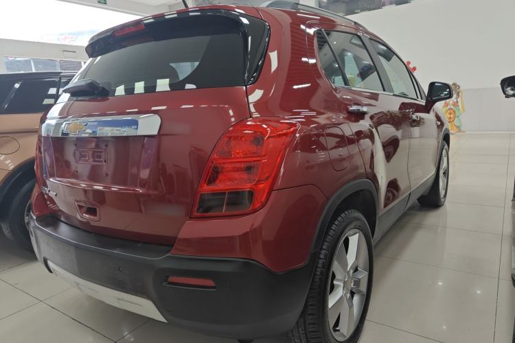 Used Chevrolet Trax 2014 1.4T Automatic All-Wheel Drive Flagship Version Rear Right 45 Deg