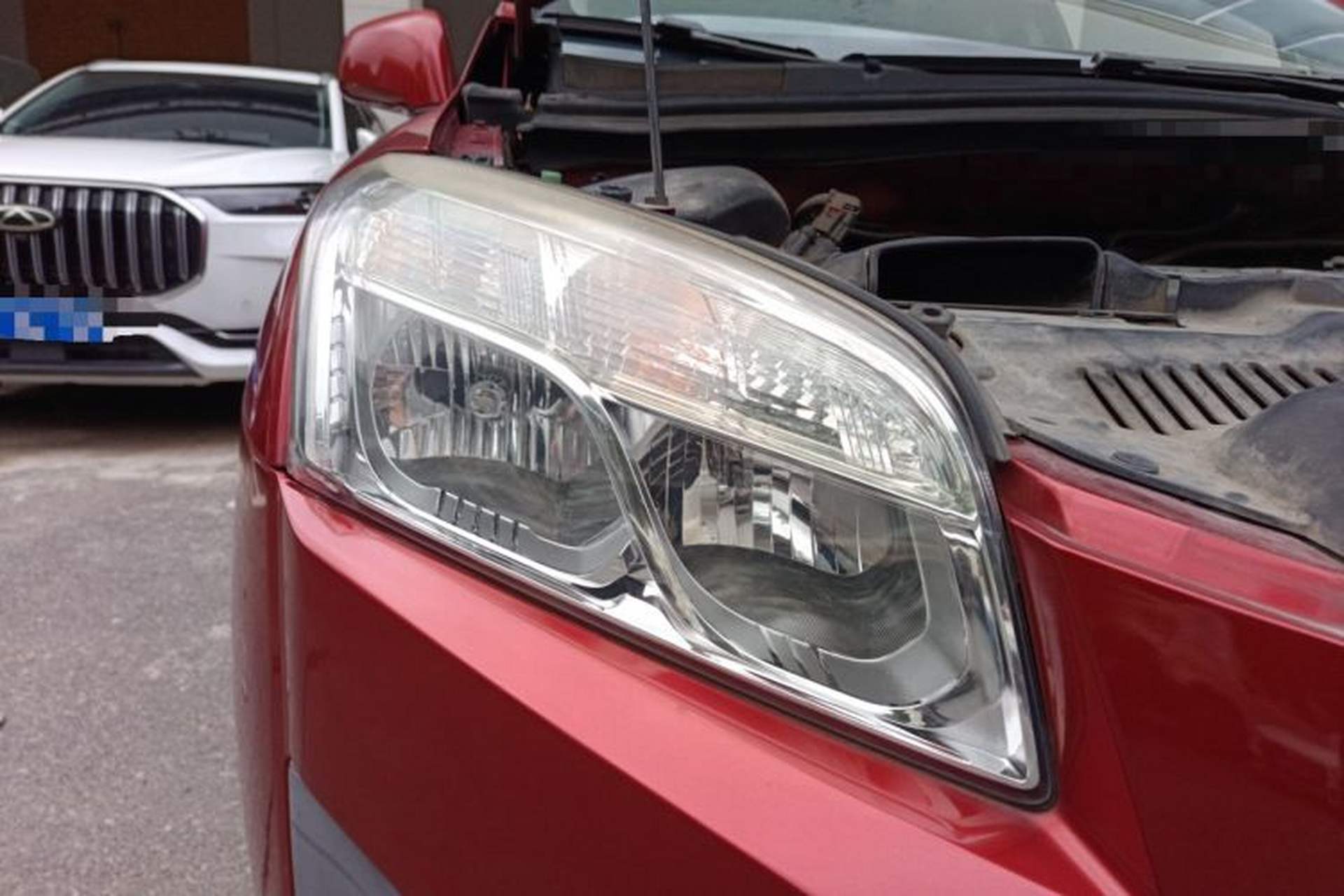 Used Chevrolet Trax 2014 1.4T Automatic Two-Wheel Drive Comfort Version Right Front Headlight