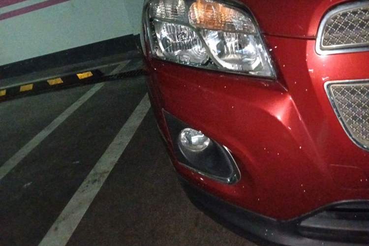 Used Chevrolet Trax 2014 1.4T Automatic Two-Wheel Drive Luxury Model Right Front Headlight