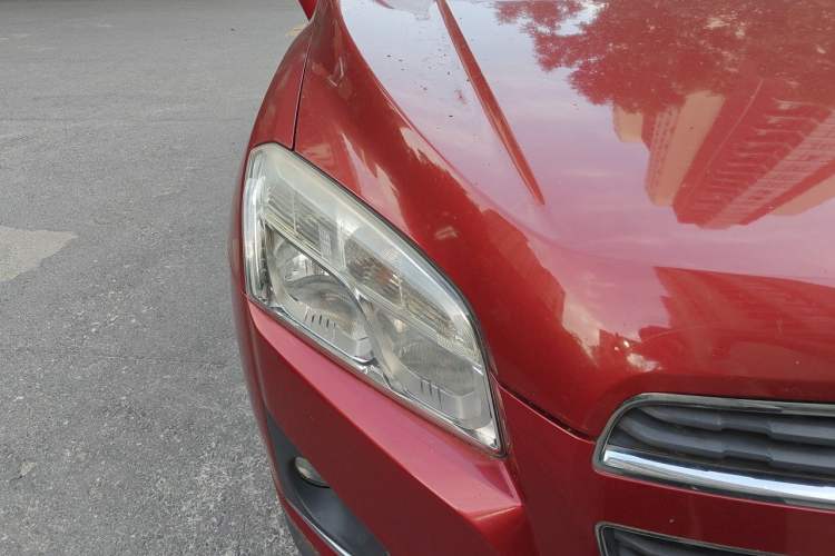 Used Chevrolet Trax 2014 1.4T Automatic All-Wheel Drive Flagship Version Right Front Headlight