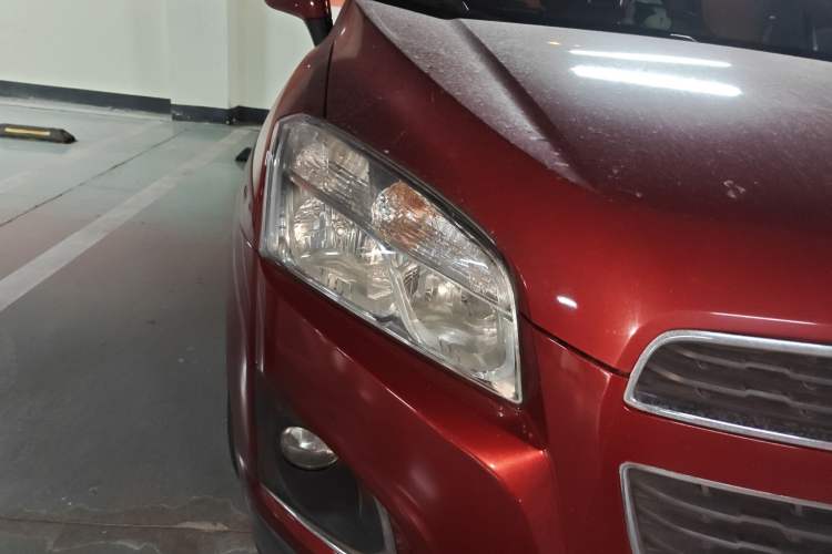 Used Chevrolet Trax 2014 1.4T Automatic Two-Wheel Drive Comfort Version Right Front Headlight