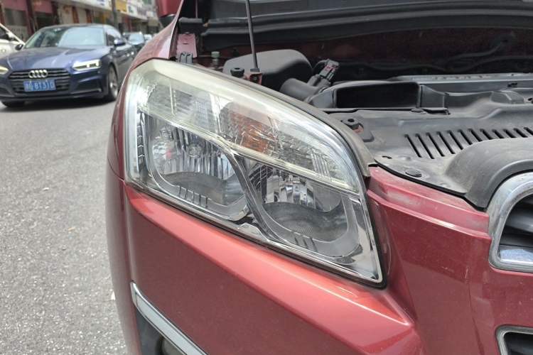 Used Chevrolet Trax 2014 1.4T Automatic Two-Wheel Drive Comfort Version Right Front Headlight