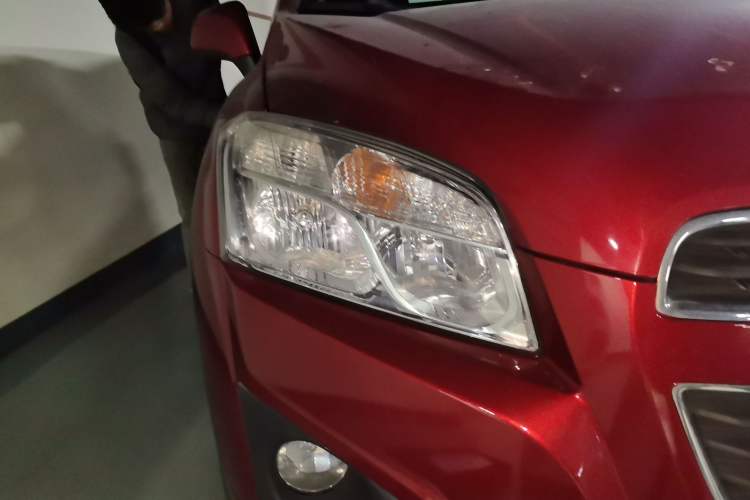 Used Chevrolet Trax 2014 1.4T Automatic Two-Wheel Drive Comfort Version Right Front Headlight