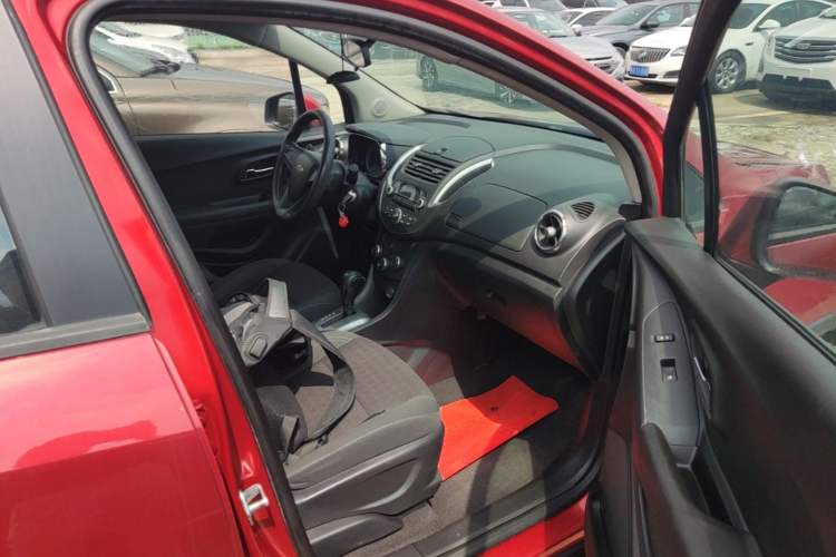 Used Chevrolet Trax 2014 1.4T Automatic Two-Wheel Drive Comfort Version Right Front Seat