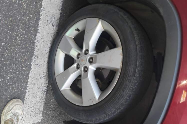 Used Chevrolet Trax 2014 1.4T Automatic Two-Wheel Drive Comfort Version Right Front Wheel Hub