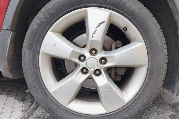 Used Chevrolet Trax 2014 1.4T Automatic Two-Wheel Drive Luxury Model Right Front Wheel Hub