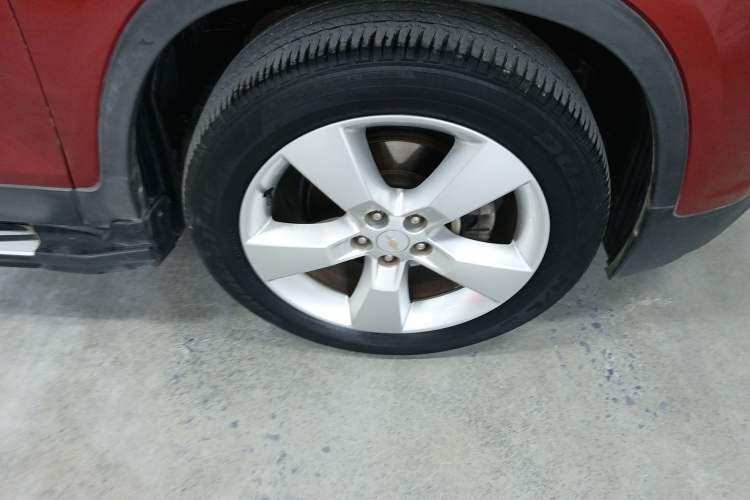 Used Chevrolet Trax 2014 1.4T Automatic Two-Wheel Drive Luxury Model Right Front Wheel Hub