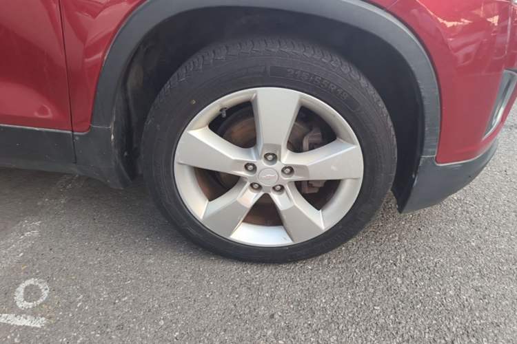 Used Chevrolet Trax 2014 1.4T Automatic Two-Wheel Drive Luxury Model Right Front Wheel Hub