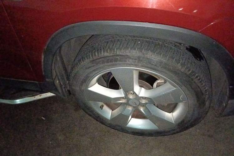 Used Chevrolet Trax 2014 1.4T Automatic Two-Wheel Drive Luxury Model Right Front Wheel Hub