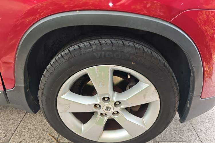 Used Chevrolet Trax 2014 1.4T Transformers Limited Edition Right Front Wheel Hub