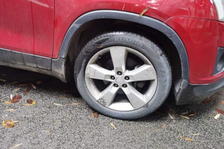 Used Chevrolet Trax 2014 1.4T Automatic All-Wheel Drive Flagship Version Right Front Wheel Hub