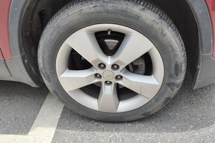 Used Chevrolet Trax 2014 1.4T Automatic Two-Wheel Drive Comfort Version Right Front Wheel Hub