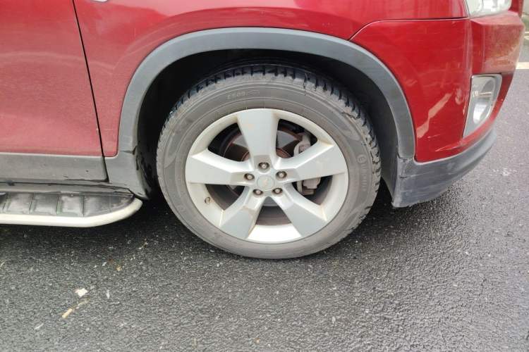 Used Chevrolet Trax 2014 1.4T Automatic Two-Wheel Drive Luxury Model Right Front Wheel Hub