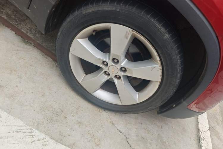 Used Chevrolet Trax 2014 1.4T Automatic Two-Wheel Drive Luxury Model Right Front Wheel Hub