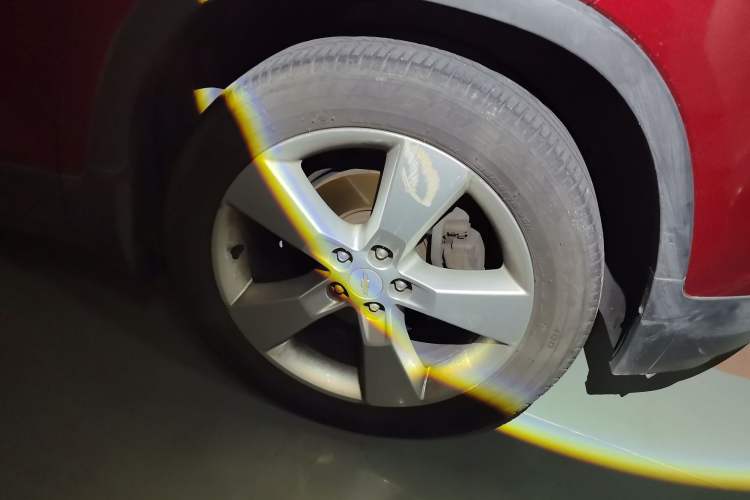 Used Chevrolet Trax 2014 1.4T Automatic Two-Wheel Drive Comfort Version Right Front Wheel Hub