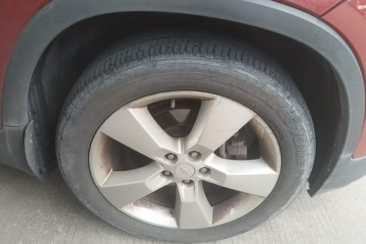 Used Chevrolet Trax 2014 1.4T Automatic Two-Wheel Drive Comfort Version Right Front Wheel Hub