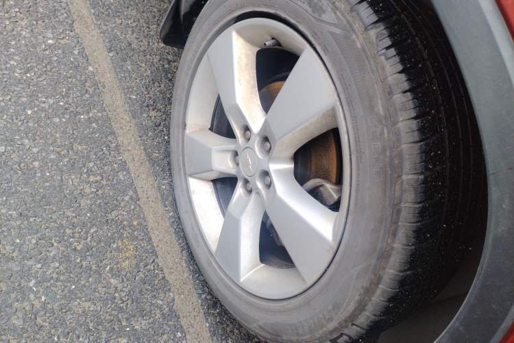 Used Chevrolet Trax 2014 1.4T Automatic Two-Wheel Drive Luxury Model Right Front Wheel Hub