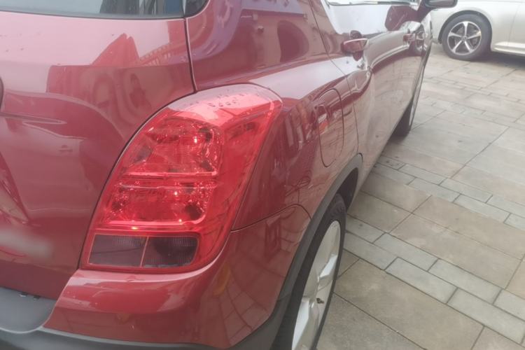 Used Chevrolet Trax 2014 1.4T Automatic Two-Wheel Drive Luxury Model Right Rear Taillight