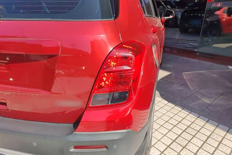 Used Chevrolet Trax 2014 1.4T Automatic Two-Wheel Drive Luxury Model Right Rear Taillight