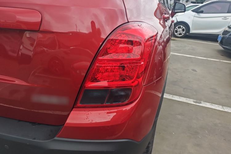 Used Chevrolet Trax 2014 1.4T Automatic Two-Wheel Drive Luxury Model Right Rear Taillight
