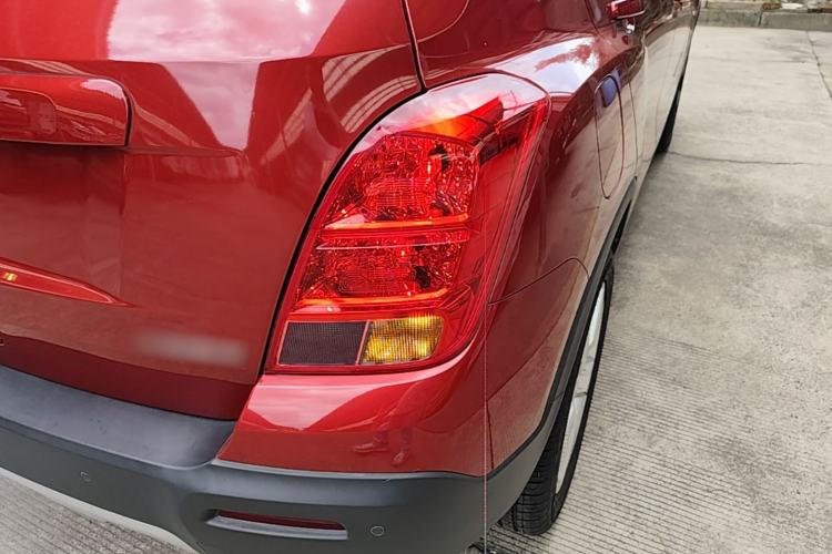 Used Chevrolet Trax 2014 1.4T Automatic Two-Wheel Drive Luxury Model Right Rear Taillight