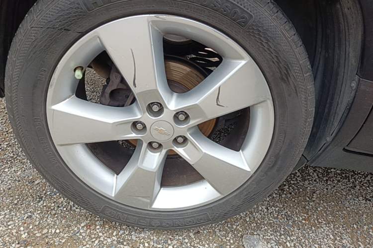 Used Chevrolet Trax 2014 1.4T Automatic Two-Wheel Drive Luxury Model Right Rear Wheel Hub