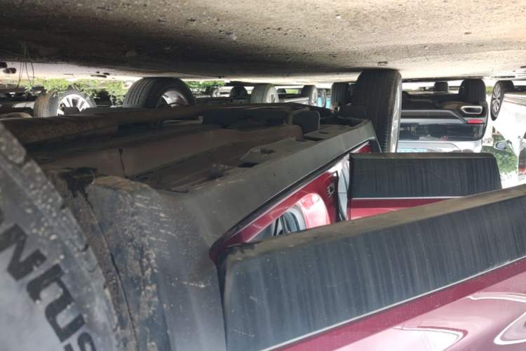 Used Chevrolet Trax 2014 1.4T Automatic Two-Wheel Drive Comfort Version Right Side Sill