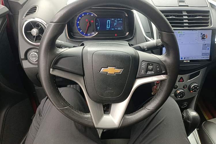 Used Chevrolet Trax 2014 1.4T Automatic Two-Wheel Drive Luxury Model Steering Wheel