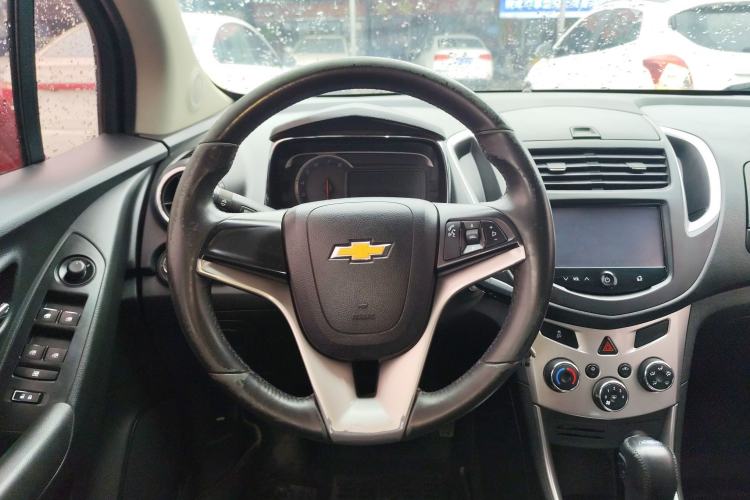 Used Chevrolet Trax 2014 1.4T Automatic Two-Wheel Drive Luxury Model Steering Wheel