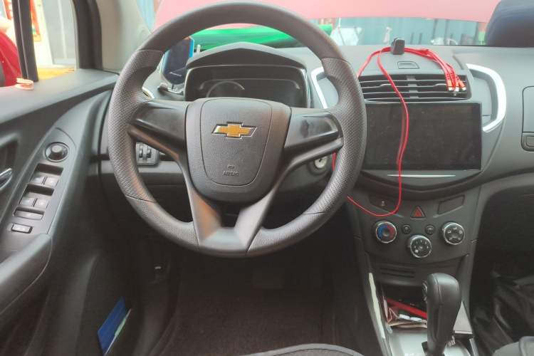Used Chevrolet Trax 2014 1.4T Automatic Two-Wheel Drive Comfort Version Steering Wheel