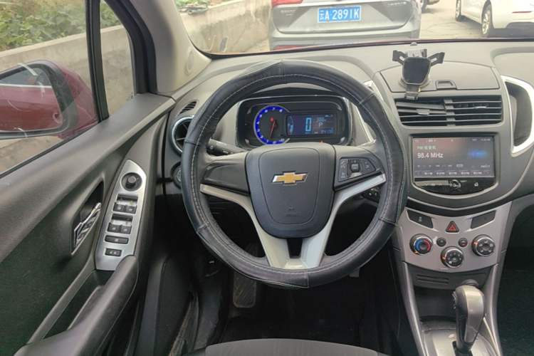 Used Chevrolet Trax 2014 1.4T Automatic Two-Wheel Drive Luxury Model Steering Wheel