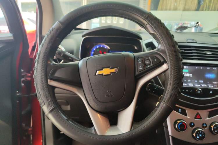 Used Chevrolet Trax 2014 1.4T Automatic Two-Wheel Drive Luxury Model Steering Wheel