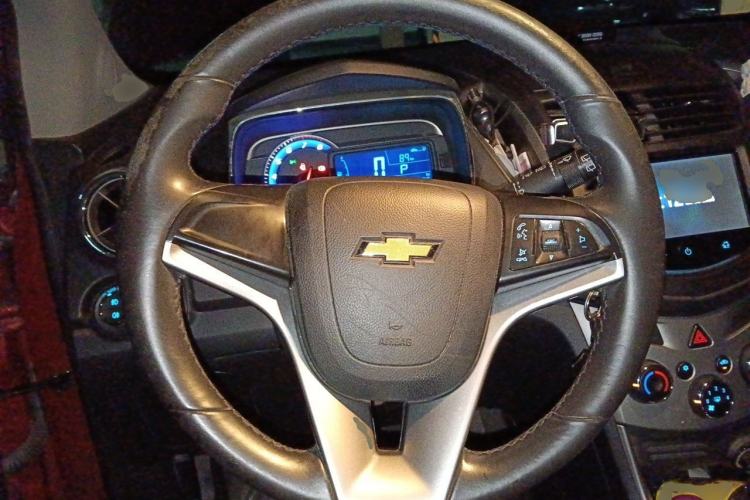 Used Chevrolet Trax 2014 1.4T Automatic Two-Wheel Drive Luxury Model Steering Wheel