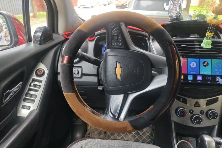 Used Chevrolet Trax 2014 1.4T Automatic Two-Wheel Drive Luxury Model Steering Wheel