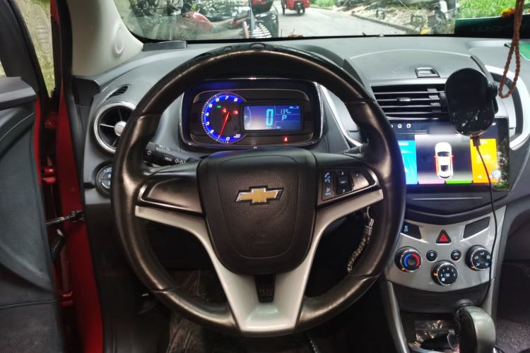 Used Chevrolet Trax 2014 1.4T Automatic All-Wheel Drive Flagship Version Steering Wheel