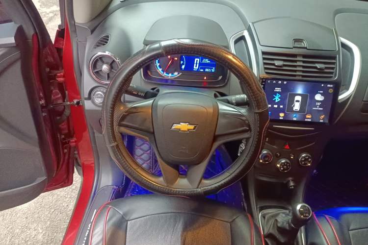 Used Chevrolet Trax 2014 1.4T Manual Two-Wheel Drive Comfort Model Steering Wheel