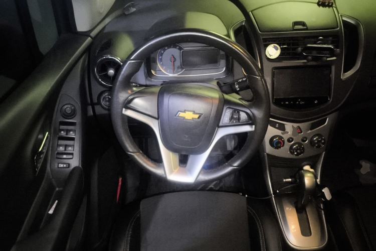 Used Chevrolet Trax 2014 1.4T Automatic Two-Wheel Drive Luxury Model Steering Wheel