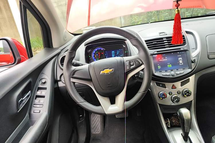 Used Chevrolet Trax 2014 1.4T Automatic Two-Wheel Drive Luxury Model Steering Wheel