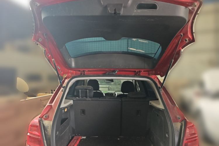 Used Chevrolet Trax 2014 1.4T Manual Two-Wheel Drive Comfort Model Trunk