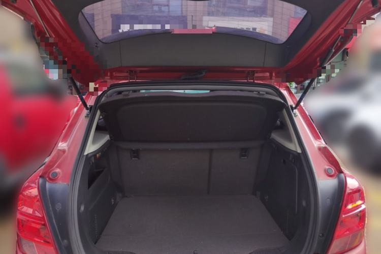 Used Chevrolet Trax 2014 1.4T Automatic All-Wheel Drive Flagship Version Trunk
