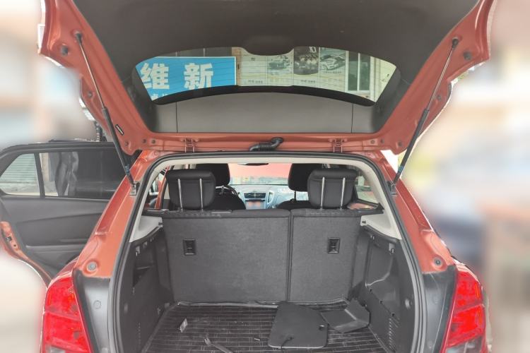Used Chevrolet Trax 2014 1.4T Automatic Two-Wheel Drive Comfort Version Trunk