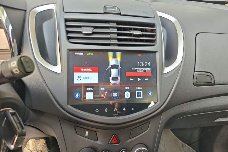Used Chevrolet Trax 2014 1.4T Automatic Two-Wheel Drive Comfort Version Audio And AC Panel