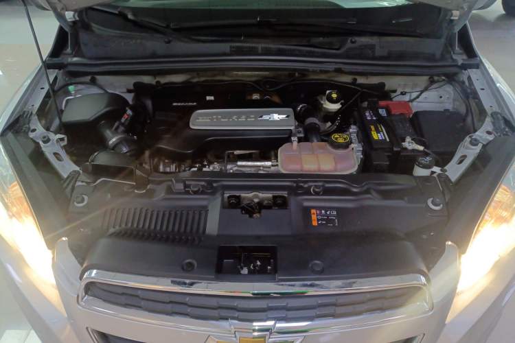 Used Chevrolet Trax 2014 1.4T Automatic Two-Wheel Drive Luxury Model Engine Bay