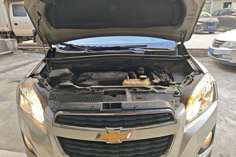 Used Chevrolet Trax 2014 1.4T Automatic Two-Wheel Drive Comfort Version Engine Bay