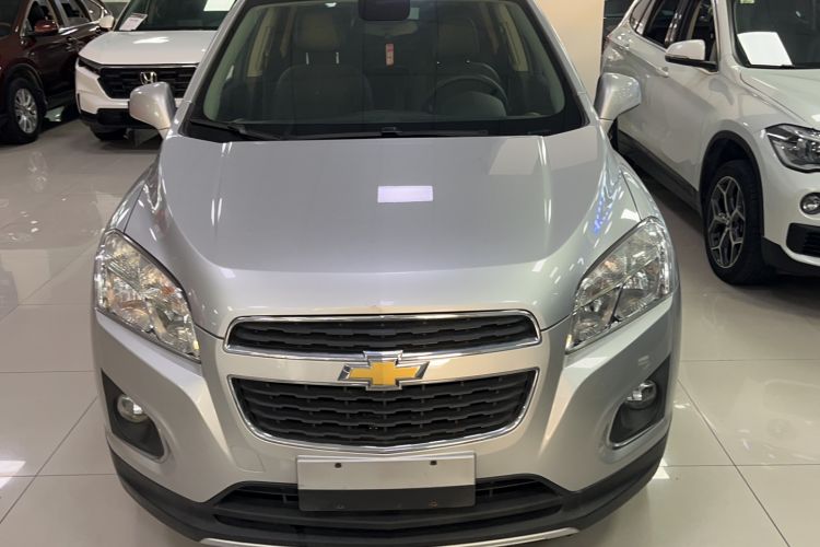 Used Chevrolet Trax 2014 1.4T Automatic Two-Wheel Drive Luxury Model Exterior 3