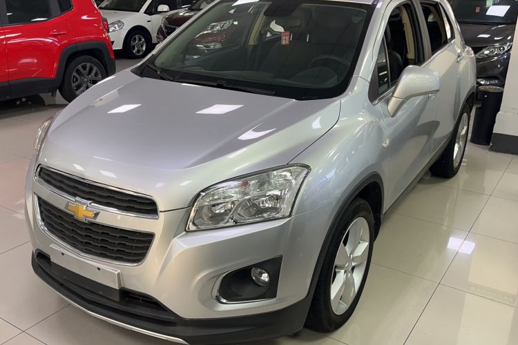 Used Chevrolet Trax 2014 1.4T Automatic Two-Wheel Drive Luxury Model Exterior 5
