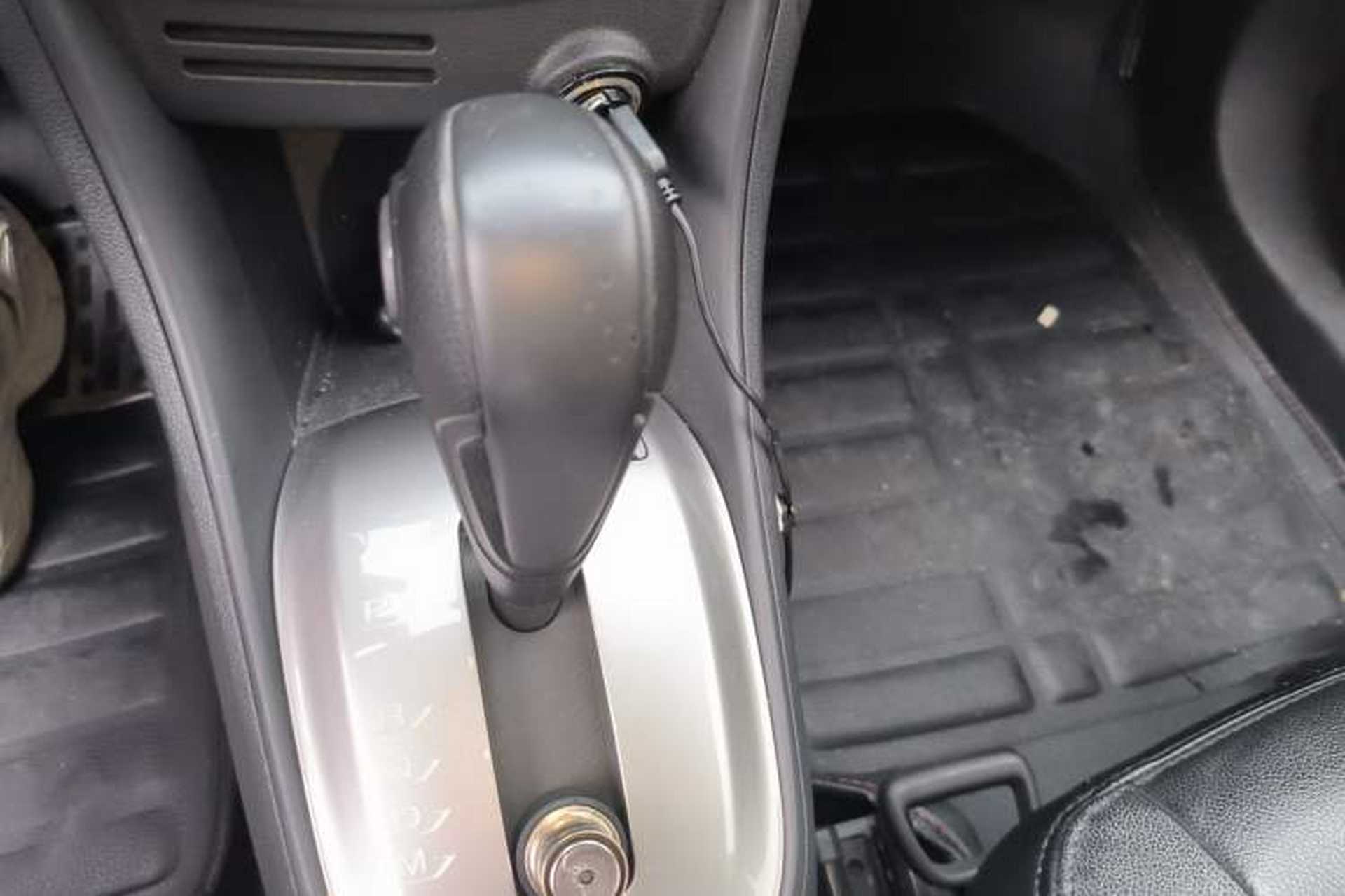 Used Chevrolet Trax 2014 1.4T Automatic Two-Wheel Drive Comfort Version Gear Lever
