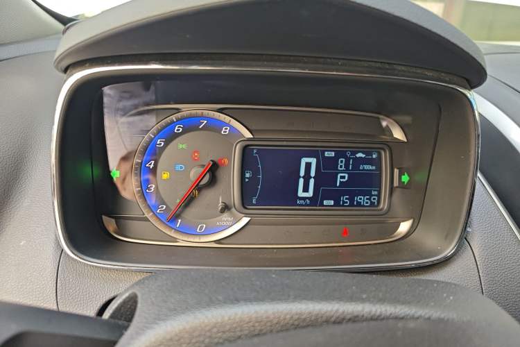 Used Chevrolet Trax 2014 1.4T Automatic Two-Wheel Drive Comfort Version Instrument Cluster